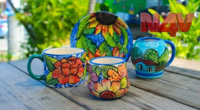 Lilian, una talentosa emprendedora, moldea a mano piezas únicas de arcilla, fusionando creatividad y tradición en cada obra.