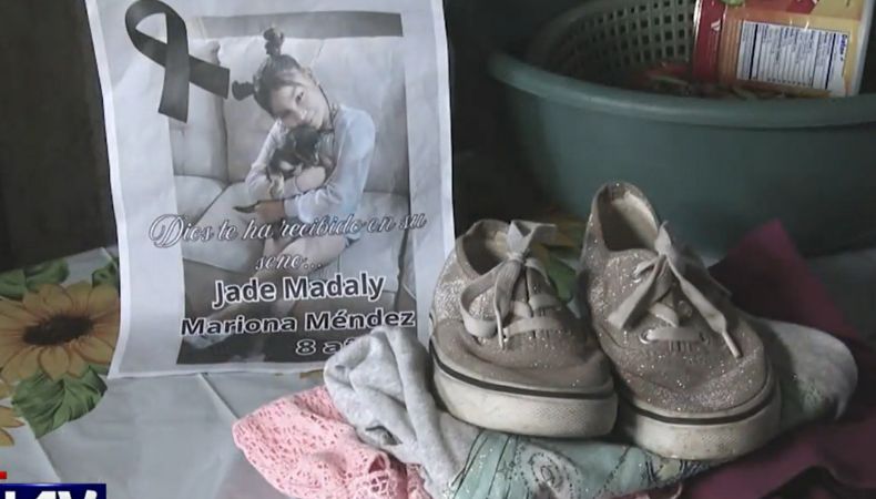 Piden ayuda para repatriar cuerpo de una niña salvadoreña que murió en Houston Familiares piden ayudan para repatriar el cuerpo de una niña salvadoreña que murió el pasado 2 de marzo en un accidente de tránsito, en Houston.