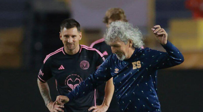 Jorge “Mágico” González, máximo ídolo del fútbol salvadoreño, recibió felicitaciones de todas partes del mundo por su cumpleaños.