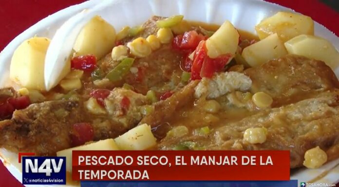 Salvadoreños han comenzado a acercarse al Mercado del Mar para adquirir los productos de temporada, entre ellos el tradicional pescado seco.