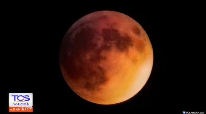 Los cielos de El Salvador se convirtieron en el escenario perfecto para un fenómeno astronómico singular: el eclipse de Luna total.