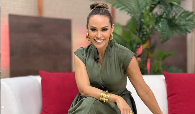 La presentadora y actriz salvadoreña vuelve al teatro con dos desafiantes papeles en el musical que se estrenará el próximo 4 de abril en el Teatro Presidente.