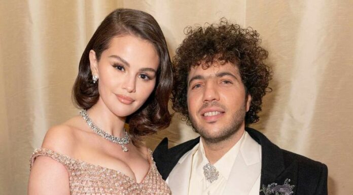 La pareja de artistas presenta un álbum conjunto que explora su relación, abordando temas de amor, pasión y crecimiento personal.