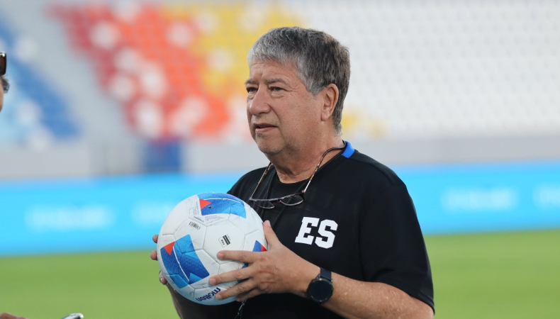 El “Bolillo” Gómez aseguró que tras los dos amistosos de la Selecta el grupo de jugadores han mejorado mucho su estado físico.