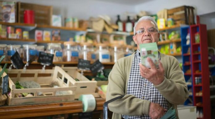 Expertos aseguran que interpretar las etiquetas nutricionales es esencial para una alimentación saludable.