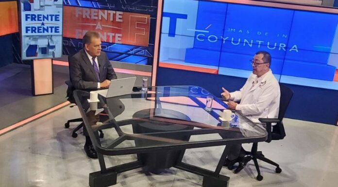 Señalan crisis institucional en el ISSS y rumor de fusión con MINSAL. También, advierten que en salud, este año será complicado por dengue.