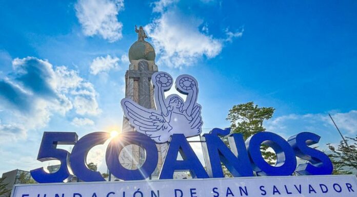 La fundación de San Salvador es atribuida al capitán Gonzalo de Alvarado y Contreras, el 1 de abril de 1525.