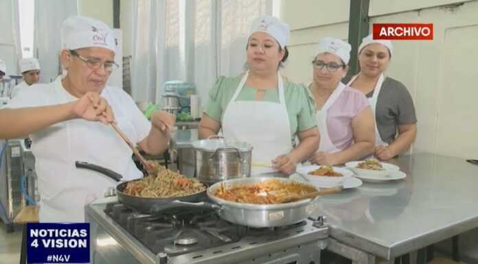 En el país, son más de 250 mil mujeres las que tienen el rol de jefas de hogar un reto que a diario se vuelve difícil al no contar con un trabajo fijo.