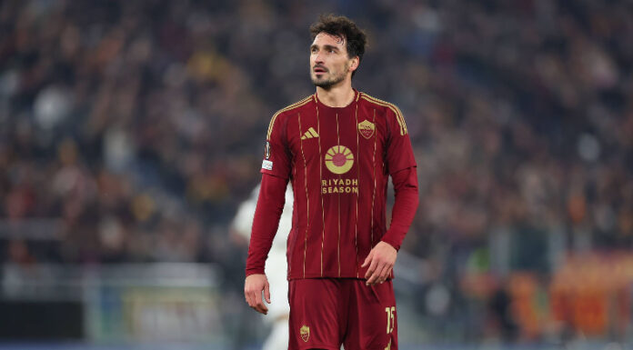 El defensa alemán, Mats Hummels pondrá fin a su carrera profesional con la Roma al finalizar la presente temporada.