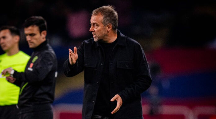 Hansi Flick aseguró estar “satisfecho” con el empate del Barcelona en casa ante el Real Betis pese a no aprovechar la derrota del Real Madrid.