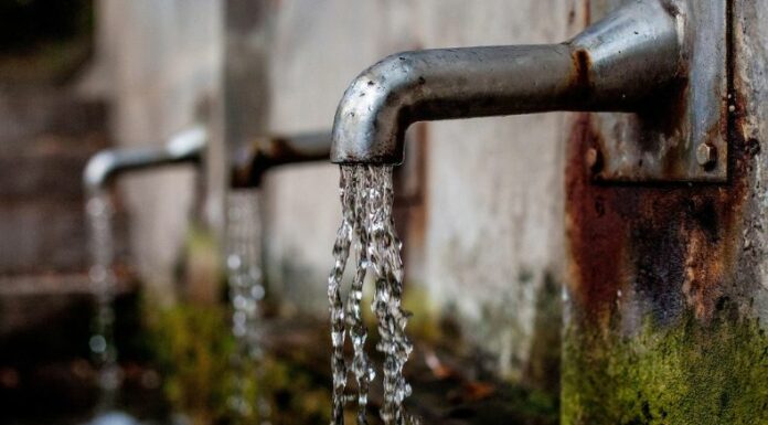 La Administración Nacional de Acueductos y Alcantarillados (ANDA) informó que varias zonas presentan deficiencias en servicio de agua potable.