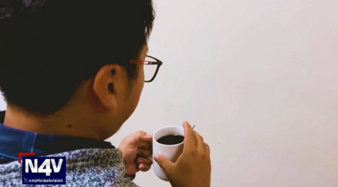 A pesar de que el café tiene muchos beneficios, consumirlo en exceso también podría generar algunas consecuencias en la salud.