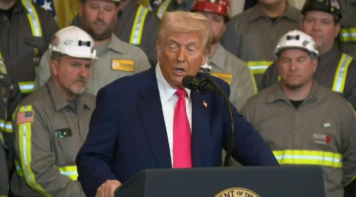 Estados Unidos intensifica la guerra comercial con China imponiéndole aranceles del 104% a algunos de sus productos.