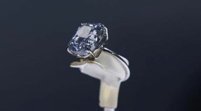 El diamante ha sido calificado como una de las piedras preciosas más raras jamás descubiertas.