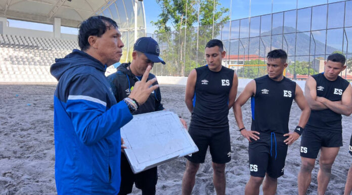 Rudis Gallo cumplió 17 años al mando de la Selecta playera en la que logró tres títulos en los Premundiales de la CONCACAF.