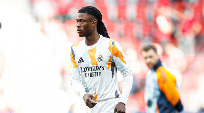 Camavinga fue expulsado en tiempo agregado en la goleada que sufrió el Real Madrid ante el Arsenal en la Champions.