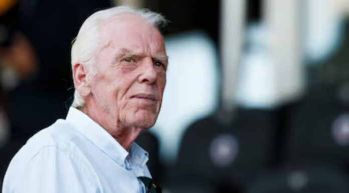 El extécnico neerlandés, Leo Beenhakker ganó tres ligas, una copa del rey y dos supercopas de España con el Real Madrid.