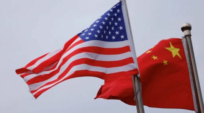 China subirá del 84% al 125% los aranceles a importaciones de EE. UU., en respuesta a las nuevas medidas comerciales.