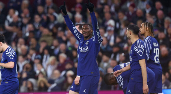 PSG perdió ante el Aston Villa, pero con el marcador global a favor se clasificó a las semifinales de la Champions.