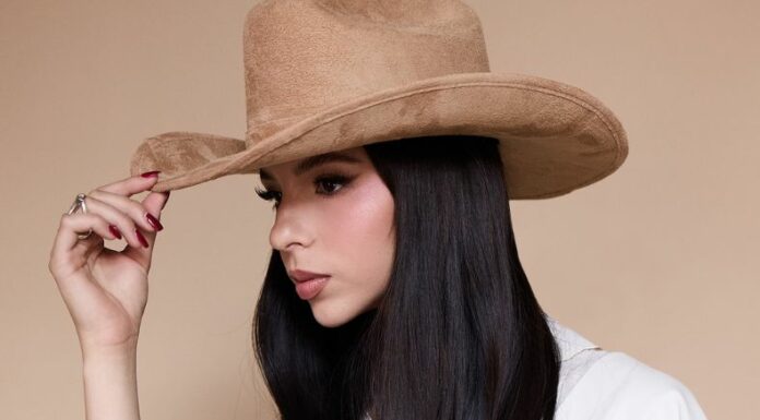 Ángela Aguilar sorprendió al eliminar todo su contenido incluyendo fotos con Christian Nodal.