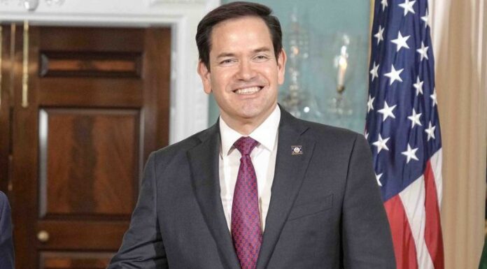 Marco Rubio destacó que la reorganización del Departamento de Estado consiste en reducir el total de empleados en un 15%.
