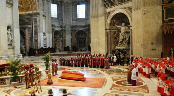La comunidad internacional se alista para rendir homenaje al papa Francisco en una ceremonia que se llevará a cabo en el Vaticano.