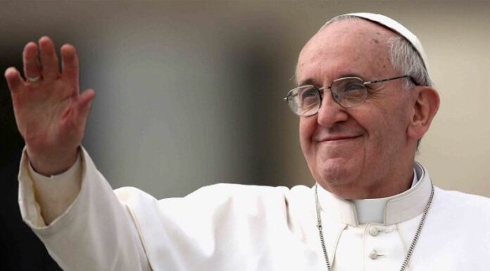 La primera vez fue en 2014 en Estados Unidos y la segunda en 2017 en Italia, reflejando el impacto global de su mensaje de humildad y cercanía.