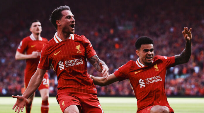 Liverpool conquistó su título número 20 en Inglaterra tras golear en Anfield al Tottenham que se hunde en la parta baja de la tabla.