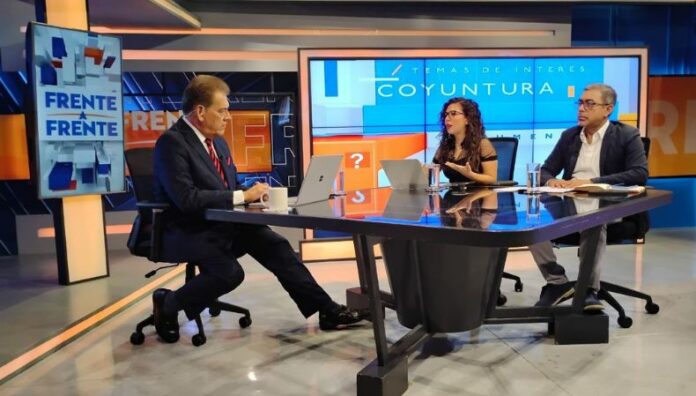 Informe revela que derecho a la libertad es de los más violentados OUDH de la UCA, en su informe de derechos humanos 2024 en El Salvador, expuso que la sociedad sigue siendo dañada en todas sus dimensiones.