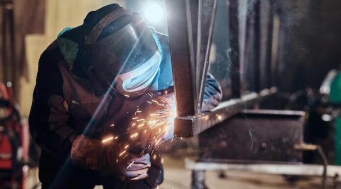 El 1 de mayo se estableció como día del trabajo en 1919 en Francia, pero en El Salvador, primero se aprobaron varias leyes laborales y fue asueto hasta 1967.