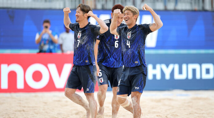 Guatemala cayó en su debut ante Japón, mientras que la local, Seychelles no pudo ante Bielorrusia en el Mundial playero.