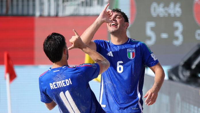 Italia venció a Omán en el Mundial de fútbol playa Italia sufrió para vencer a la debutante Omán, por su parte España fue sorprendida por Senegal en el Mundial de Seychelles 2025.