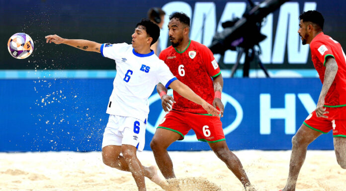 La Selecta playera no logró mantener la ventaja de dos goles en el último período y terminó cayendo en la tanda de penales ante Omán.