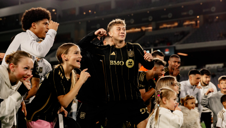 Nathan Ordaz anotó gol en la victoria de Los Angeles FC ante el Houston Dynamo por la jornada 11 de la MLS.