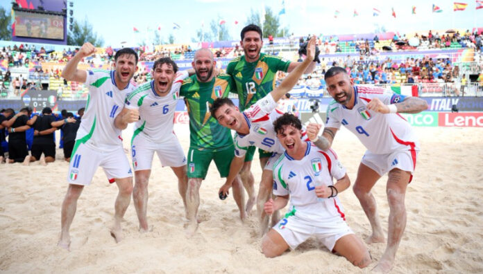 Italia clasificó a cuartos de final del Mundial de fútbol playa Italia y España sellaron su clasificación para la ronda de los cuartos de final en el Mundial de Seychelles 2025.