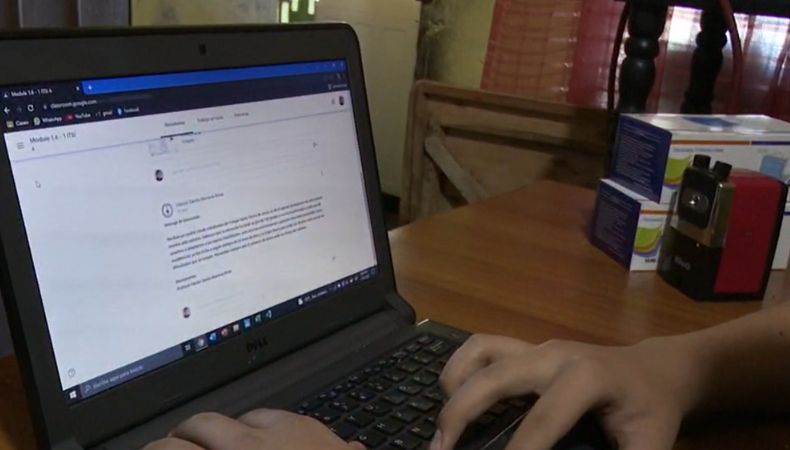 Tras prolongarse el cierre en la carretera Los Chorros, el Ministerio de Educación autorizó la implementación de clases virtuales.