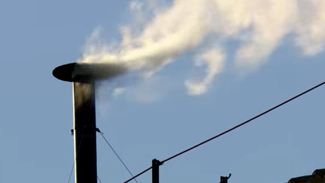 Tras dos días de deliberaciones en el cónclave, la Iglesia católica anunció hoy la elección del nuevo papa. ¡Habemus Papam!