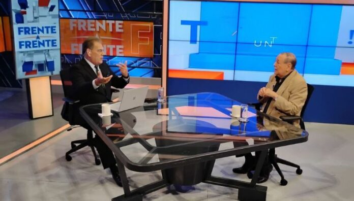 ASTIC no ha difundido aumentar tarifas por cierre de Los Chorros El presidente de la Asociación de Transporte Internacional por Carretera dijo que debido al cierre de Los Chorros, no han subido sus tarifas.