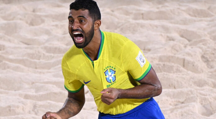 Bielorrusia eliminó a Senegal y Brasil volvió a derrotar a Portugal para avanzar a la gran final de la Copa del mundo de fútbol playa.