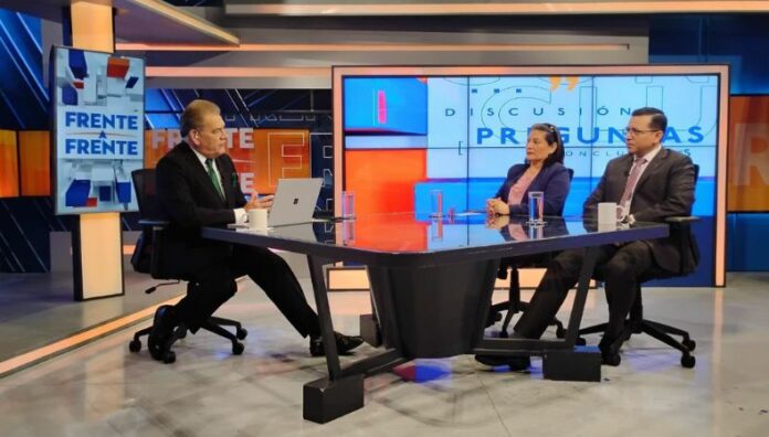 Más de 150 pacientes con Esclerosis Múltiple atendidos en el ISSS La Esclerosis Múltiple afecta mucho más a los jóvenes, entre 20 y 30 años; con una prevalencia tres veces más frecuente en mujeres.