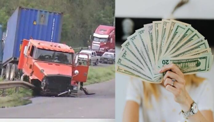 Accidentes de tránsito: ¿Quiénes tienen derecho al beneficio del FONAT? El FONAT fue creado en diciembre de 2012 como respuesta del Estado al aumento de accidentes de tránsito en El Salvador.