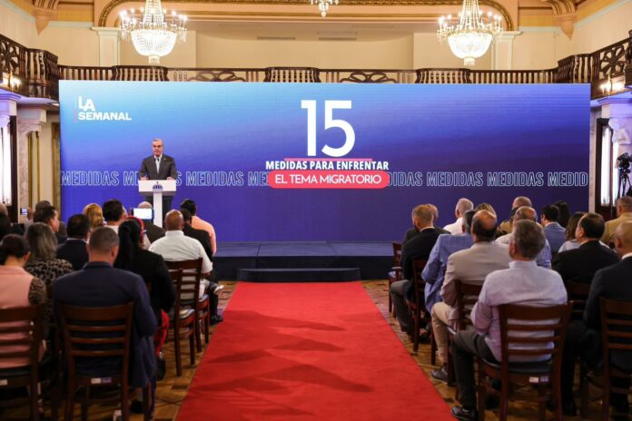 República Dominicana deporta a inmigrantes embarazadas La deportación de mujeres inmigrantes embarazadas es parte de las 15 medidas implementadas por el gobierno dominicano.