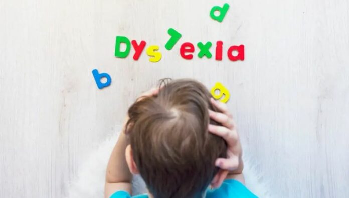 ¿Cómo detectar la dislexia La dislexia afecta la lectura y escritura, pero detectarla a tiempo mejora el desarrollo escolar y emocional del niño.