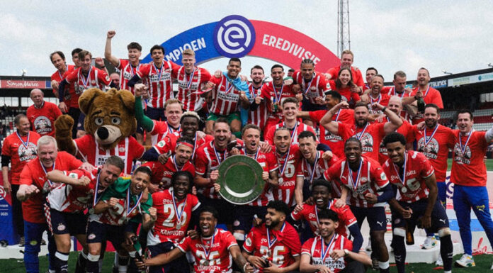 El Ajax llegó a tener una ventaja de nuevos puntos sobre el PSV, pero en la última jornada dejó escapar el título en la liga de Países Bajos.