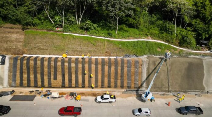 Este lunes, la carretera Los Chorros permanecerá cerrada entre las 2:00 p.m. y 2:15 p.m. por trabajos en la zona.