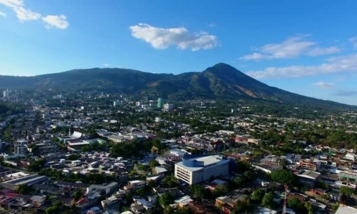 Elevado costo de alquilar un apartamento en San Salvador En Centroamérica, solo la ciudad de Panamá supera a la capital salvadoreña en el costo promedio por alquilar un apartamento en una zona céntrica.