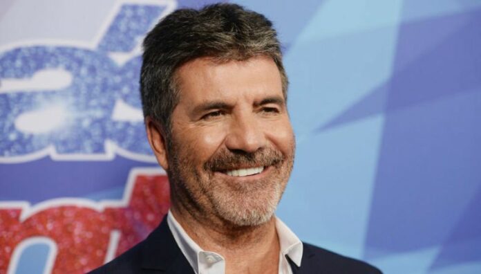 Simon Cowell sorprende con su nueva imagen El productor británico Simon Cowell, conocido por su carácter implacable en televisión, luce irreconocible.