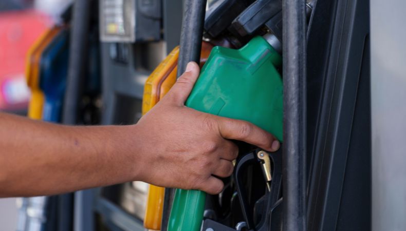 Precios de los combustibles aumentarán hasta $0.06 a partir de mañana