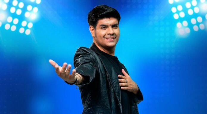 El público salvadoreño se convirtió en el cuarto juez de la noche y eligió con más de 10 mil votos al ganador de la tercera temporada de “Yo me llamo El Salvador”.