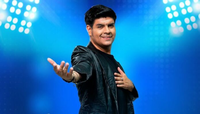 ¡Chayanne arrasó con las votaciones en la gran final! El público salvadoreño se convirtió en el cuarto juez de la noche y eligió con más de 10 mil votos al ganador de la tercera temporada de “Yo me llamo El Salvador”.